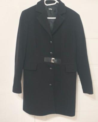 Cappotto nero da donna a tre quarti