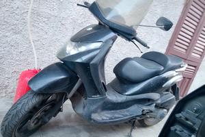 Beverly 125