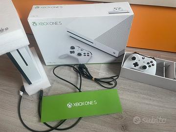 Xbox one s 1tb con giochi aggiuntivi a scelta