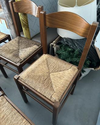 Sedie in legno e paglia