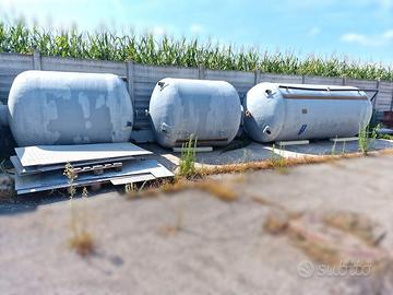 3 cisterne in vetroresina da 5/9000lt usate