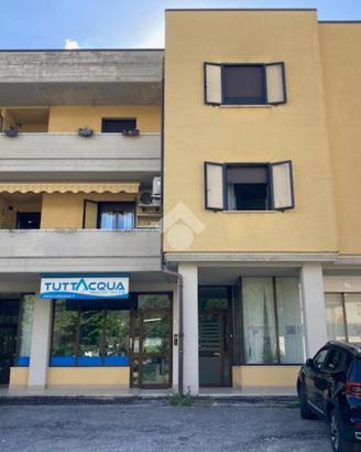 3 LOCALI A GUALDO TADINO