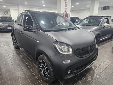 NUOVA SMART FORFOUR IDENTITY BLACK MATT EDITION PA