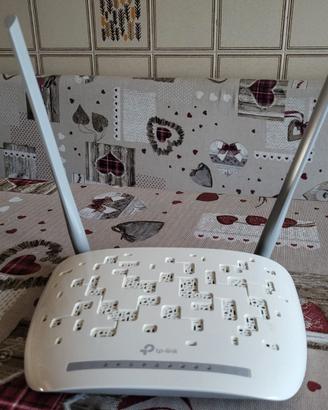 Router TP-Link TD-W8961N
