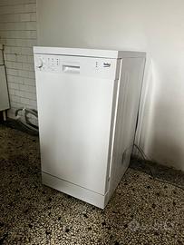 Lavastoviglie compatta 12 coperti Beko