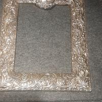 contorni di vecchie cornici in argento 