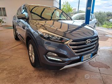 Hyundai Tucson 1.7 CRDi XPOSSIBLE + GANCIO TRAINO