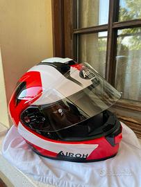 Casco bianco rosso airoh