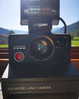 Polaroid Land Camera 2000