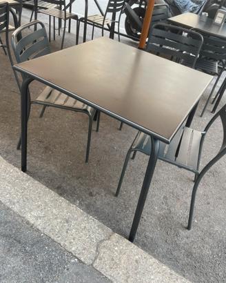 Tavoli in ferro da esterno (80*80)