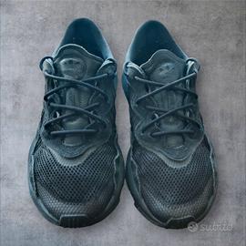 Adidas Ozweego "Triple Black" - Taglia 43 1/3 👟