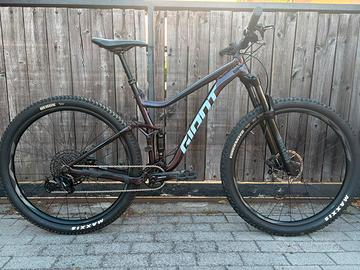 Bici GIANT STANCE 1 “29