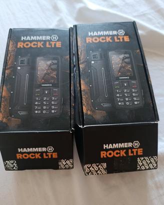 Due telefoni Hammer Rock LTE