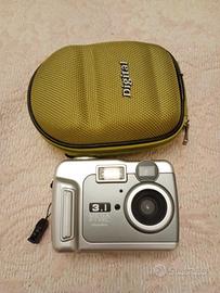 Fotocamera 3.1MP Y2K + Custodia - Come Nuova