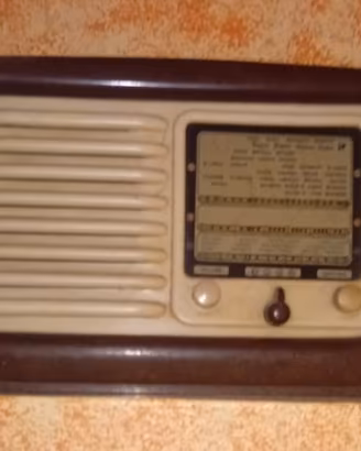 Radio d'epoca Radiomarelli RD 114 – anni ’50