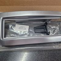 Mascherina per autoradio