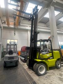 Carrelli elevatori/ Muletti diesel