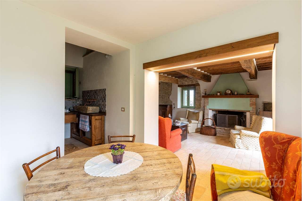 BASCHI - ACQUALORETO: CASALE IN PIETRA IN ZONA IMM - Vista 4