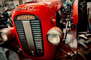 Trattore SAME 240 DT