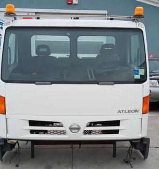 Cabina nissan truck atleon usato
