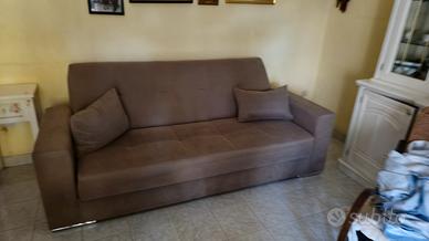 divano con cassoni 