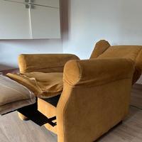 "Poltrona  Alzapersona  Reclinabile. Come nuova".