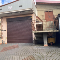 Locale commerciale 200mq +100 mq esterno