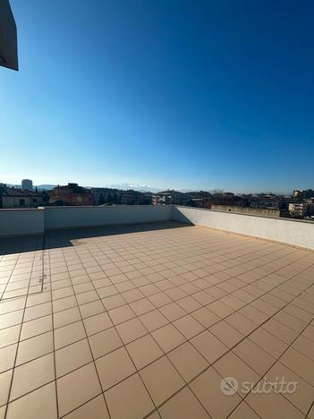 Appartamento con ampio terrazzo panoramico