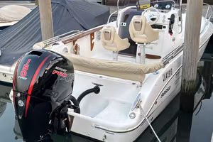 Sessa Key Largo 22 deck