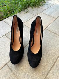 Scarpe pelle scamosciata nere Guess