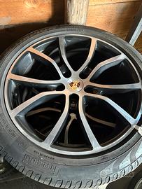 Porsche Cayenne  cerchi 21”