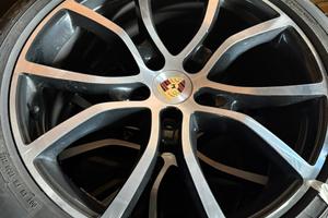 Porsche Cayenne  cerchi 21”