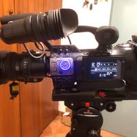 Telecamera professionale JVC GY-HM700 usata