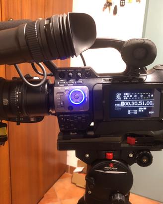 Telecamera professionale JVC GY-HM700 usata