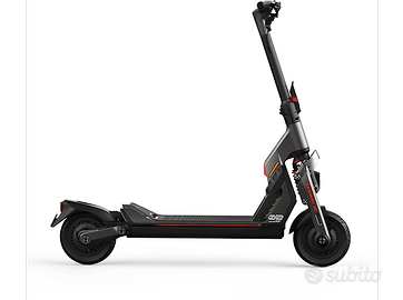 Monopattino Segway KickScooter GT2 - Top