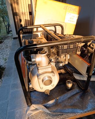 stihl  wp300 pompa svuota piscine - pari al nuovo 
