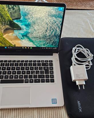 Huawei Matebook D, 15.6", 8gb RAM, 256gb SSD