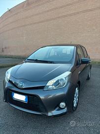 Totota yaris 1.5 hybrid