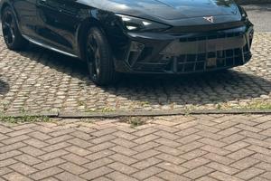 Cupra leon restyling in leasing