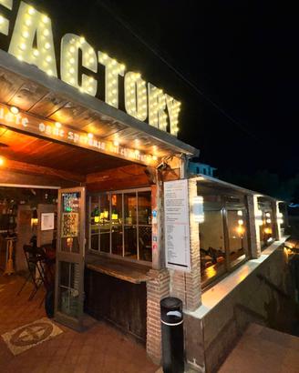 Pozzuoli via Solfatara "Factory" pub-birreria