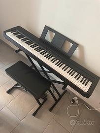 Pianoforte digitale YAMAHA P-45 con Accessori