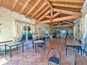 Casa indipendente con ampio giardino
