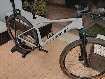 Scott scale tg L bianca