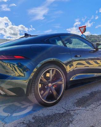 Jaguar F-Type Coupe 3.0 V6 S - 381cv R-Dynamic rwd