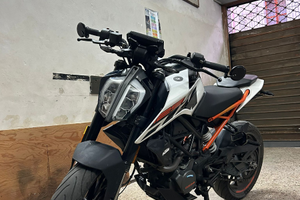 Ktm duke 125
