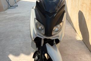 yamaha xmax 250 2011