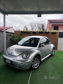 VOLKSWAGEN NEW BEATLE