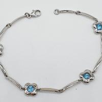 COD.101A.26 BRACCIALE FIORI ORO BIANCO 18K 750