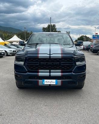 Dodge RAM 1500 Crew Cab 5.7 V8 Hemi 4x4 Sport