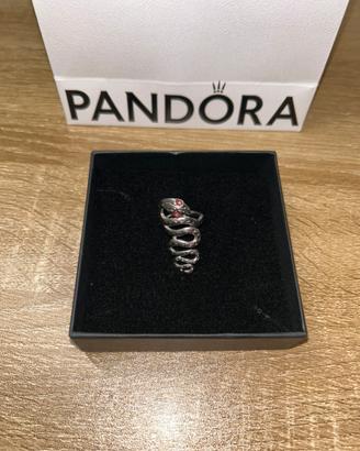 Anello Serpente con Occhi Rosa